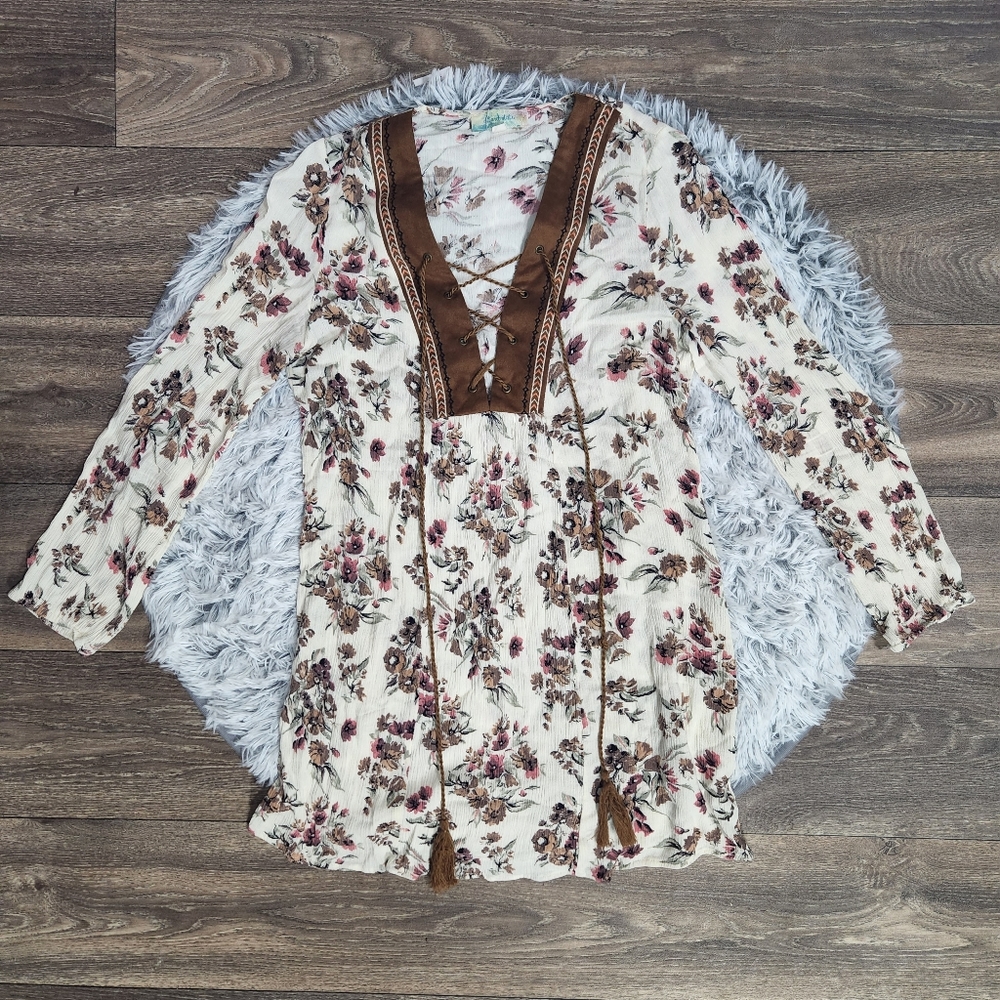 Altar'd State BoHo top